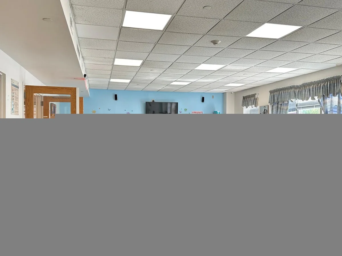 Bronx Gardens Center for Nursing and Rehabilitation - Photo 4