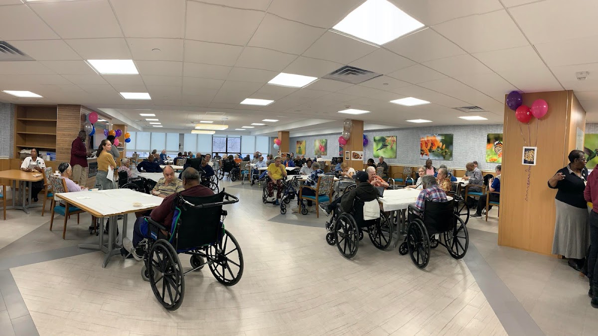 Pinnacle Multicare Nursing & Rehabilitation Center - Foto 4