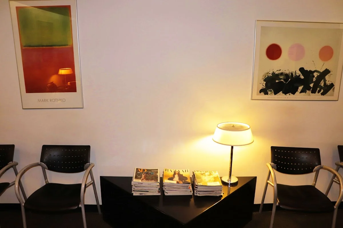 Parallax Center Inc.