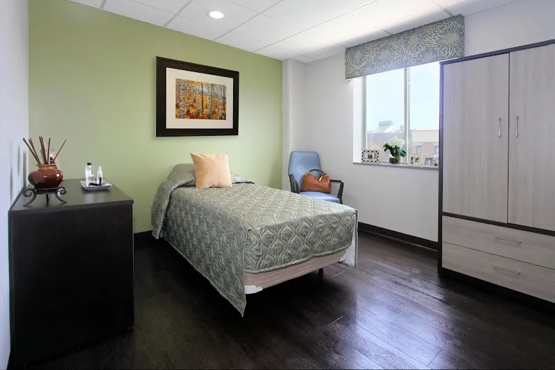 Triboro Center - Photo 4