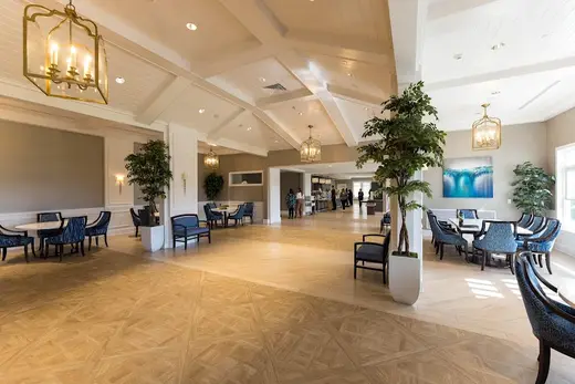 Spacious common area with seating at Wellbridge Long Island Drug & Alcohol Rehab treatment center in Bronx.