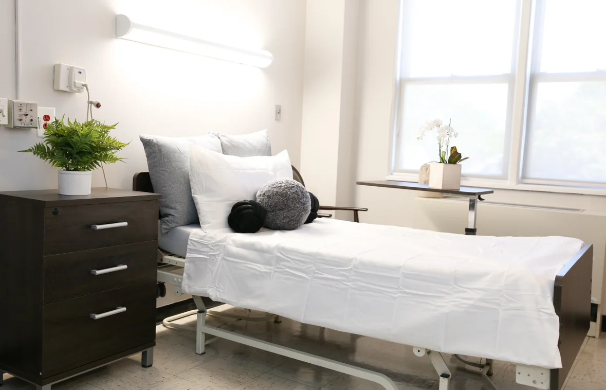 Split Rock Rehabilitation and Health Care Center - Photo 5