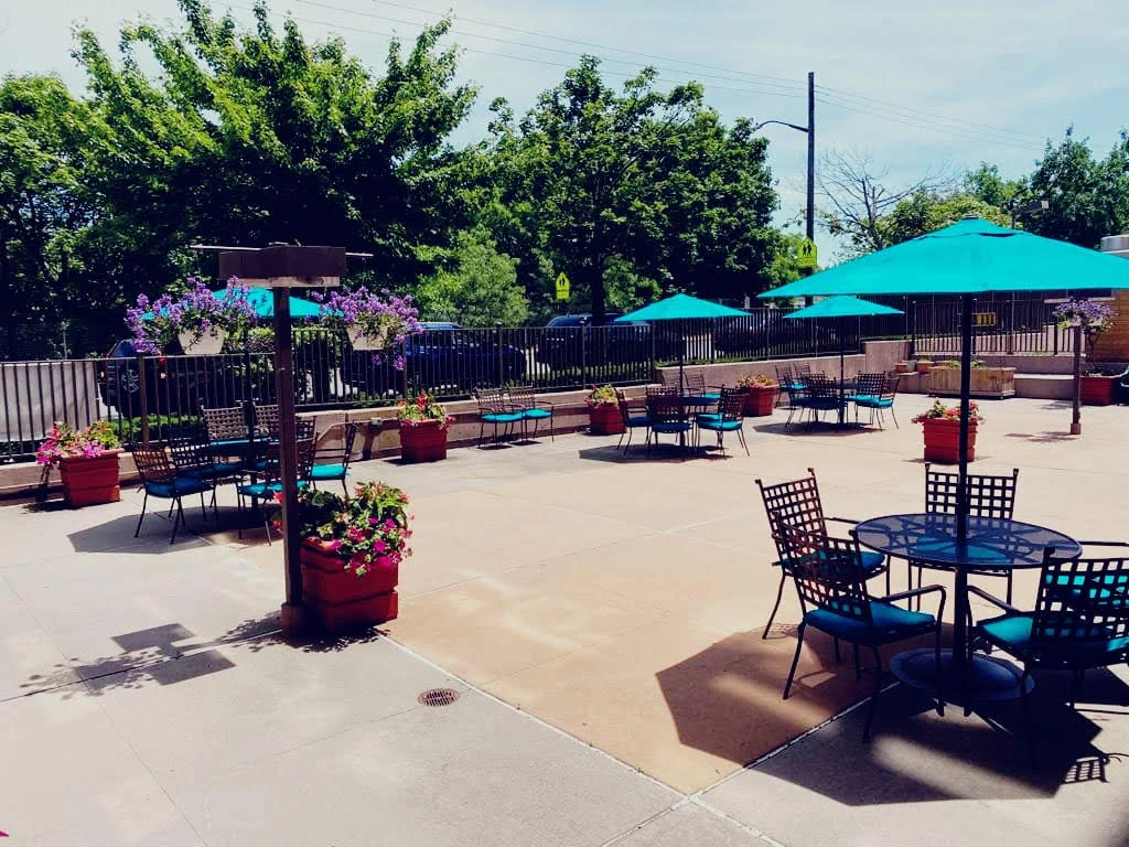 Throgs Neck Rehabilitation & Nursing Center - Photo 4