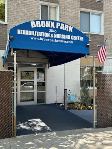 Bronx Park Rehabilitation &amp; Nursing Center facility photo