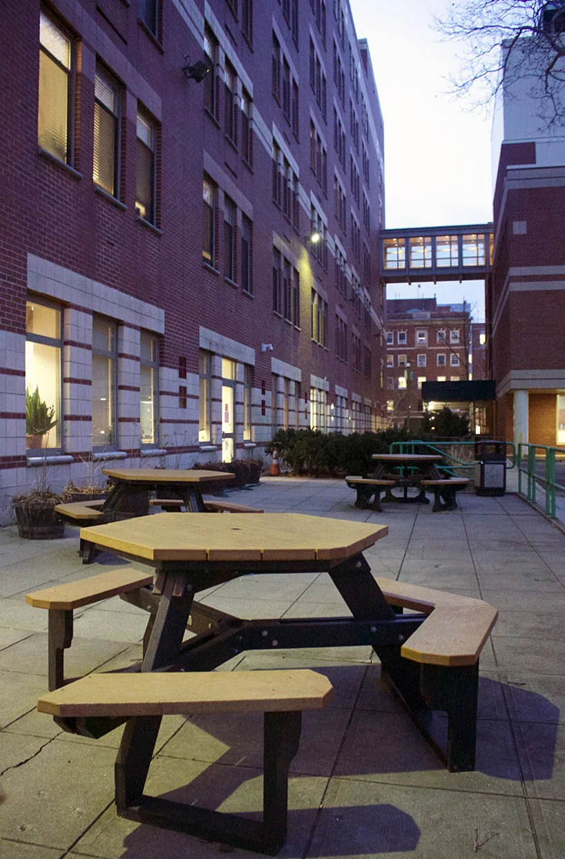 Bronx Gardens Center for Nursing and Rehabilitation - Photo 5