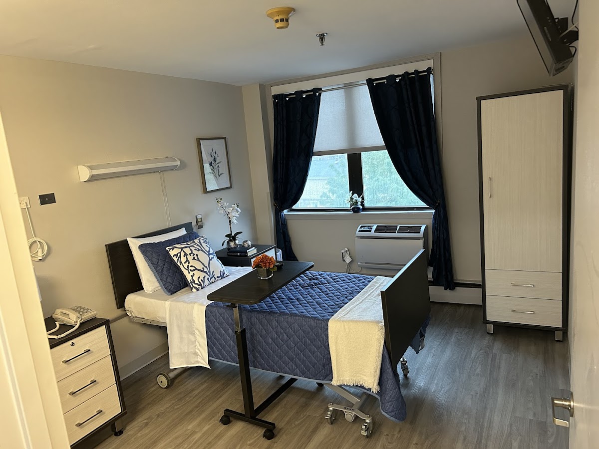 Kings Harbor Multicare Center - 照片 3